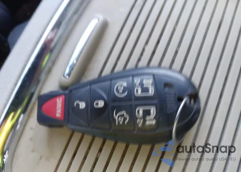 2014 Chrysler Town & Country Limited z USA, uszkodzony, nr VIN 2C4RC1GG2ER373528